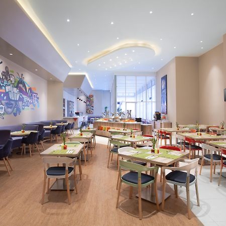 Ibis Styles Jakarta Mangga Dua Square Zewnętrze zdjęcie
