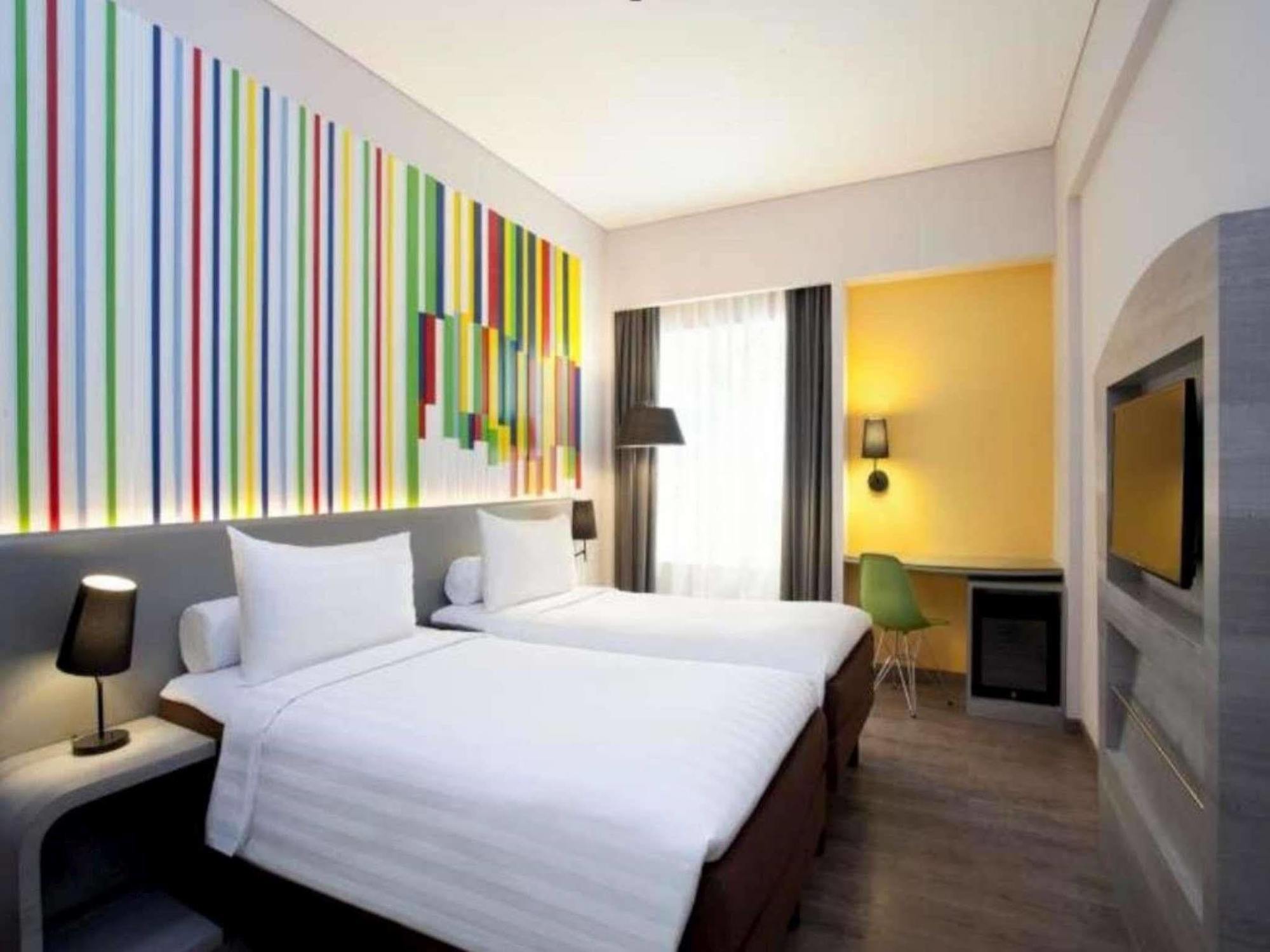 Ibis Styles Jakarta Mangga Dua Square Zewnętrze zdjęcie